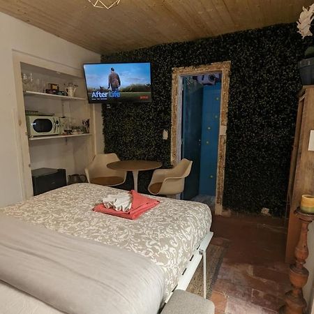 Tiny Smart Home, Private Garden & Outside Jacuzzi. Center Sintra! Exterior photo