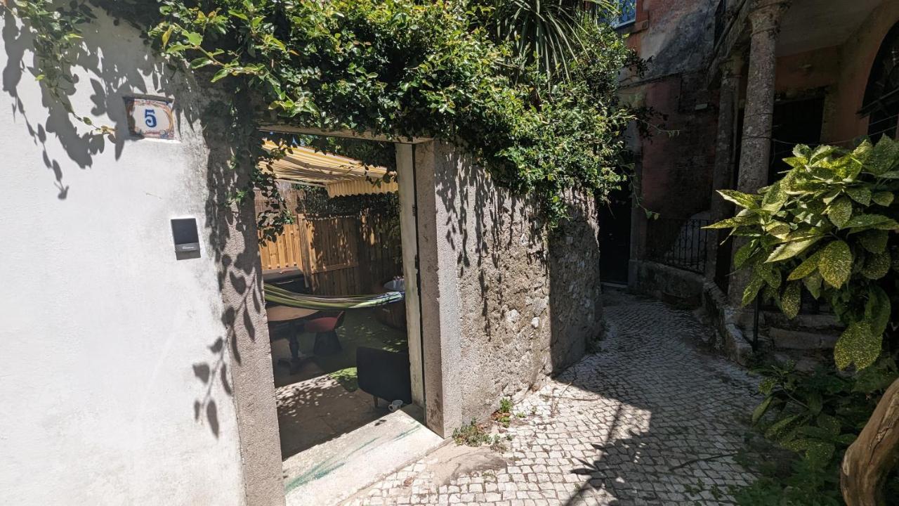 Tiny Smart Home, Private Garden & Outside Jacuzzi. Center Sintra! Exterior photo